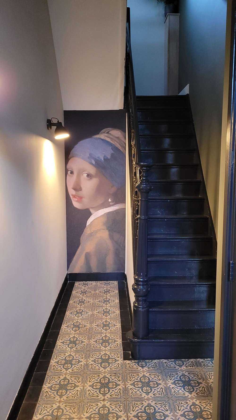 Girl with the pearl