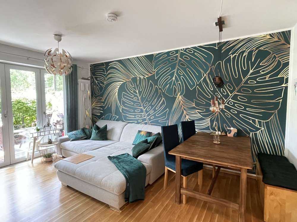 Green leaves with gold