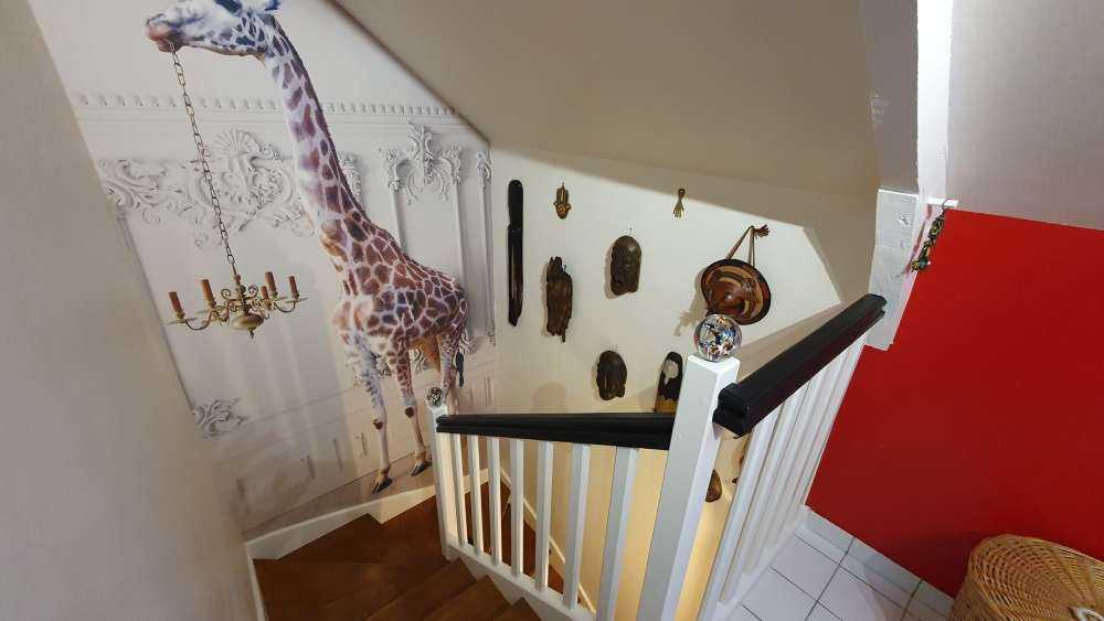 Giraffe with candlestick