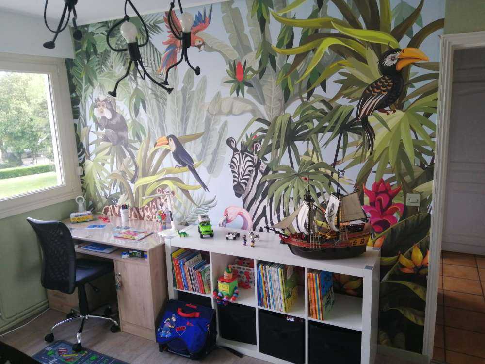 Colourful jungle with animals