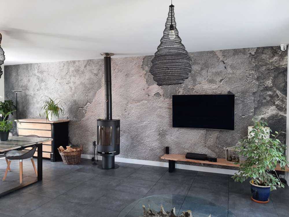 Cracked concrete with stucco