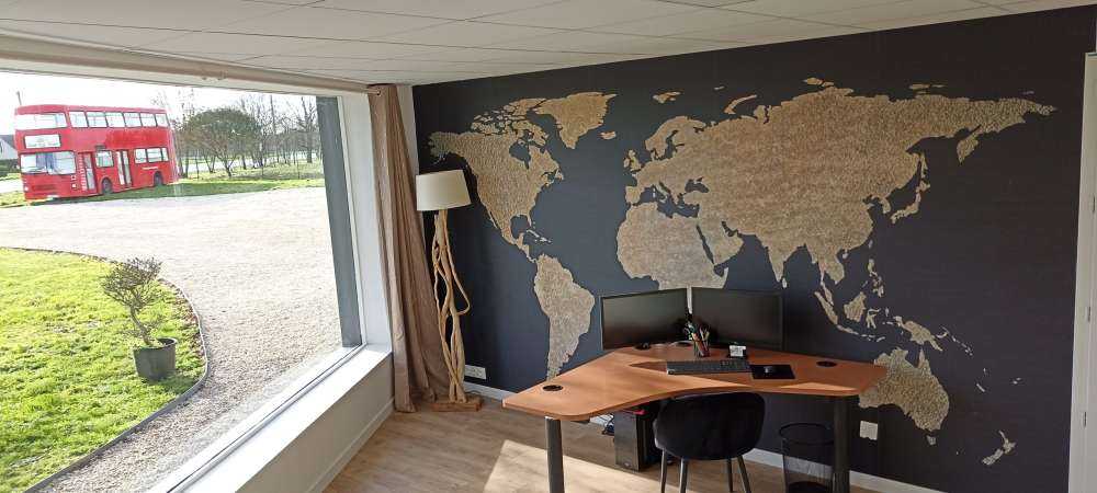 World map light gold