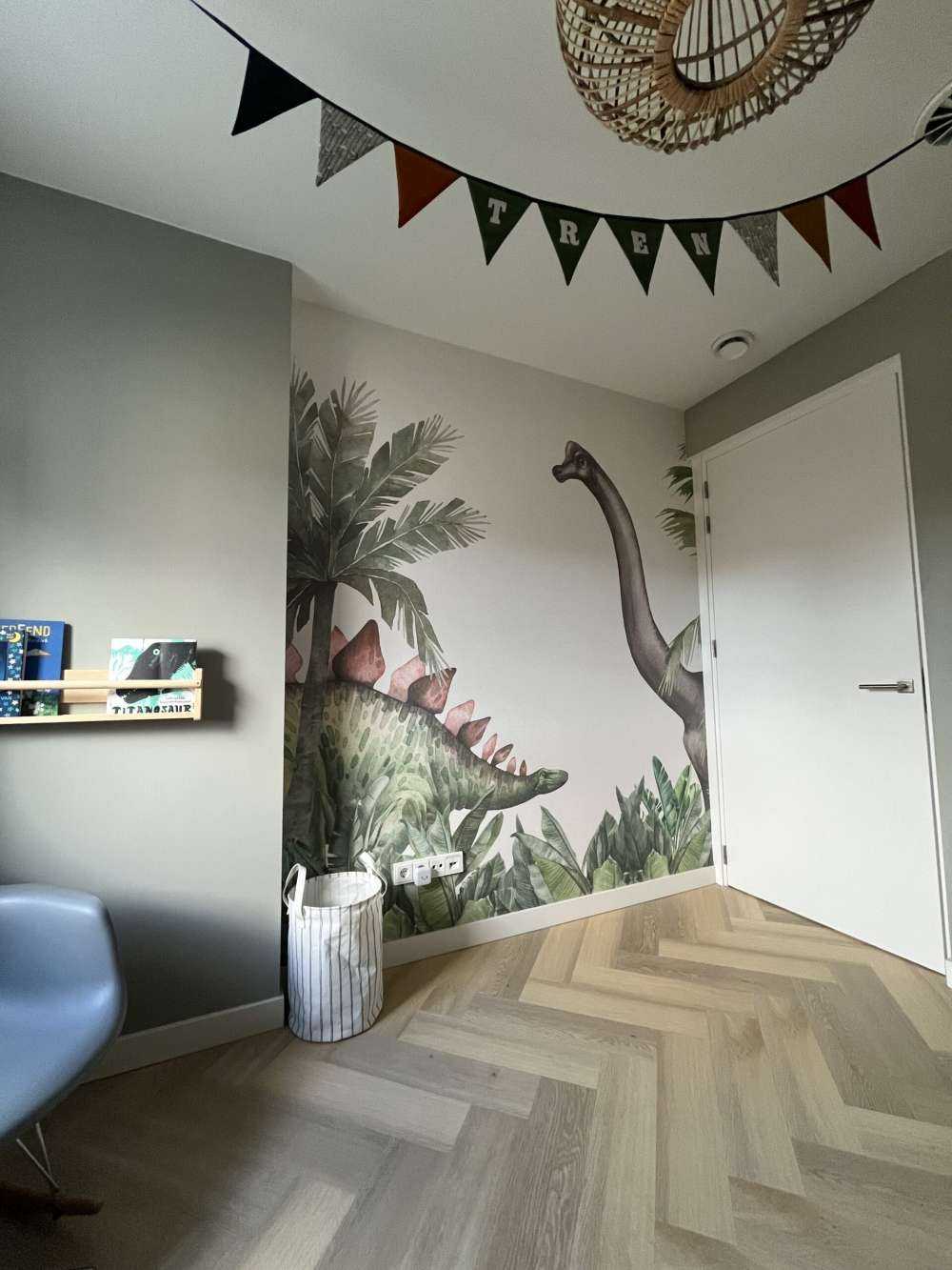 Dinosaurs in the jungle
