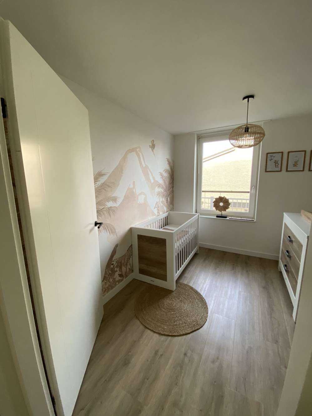 Jungle animals in taupe