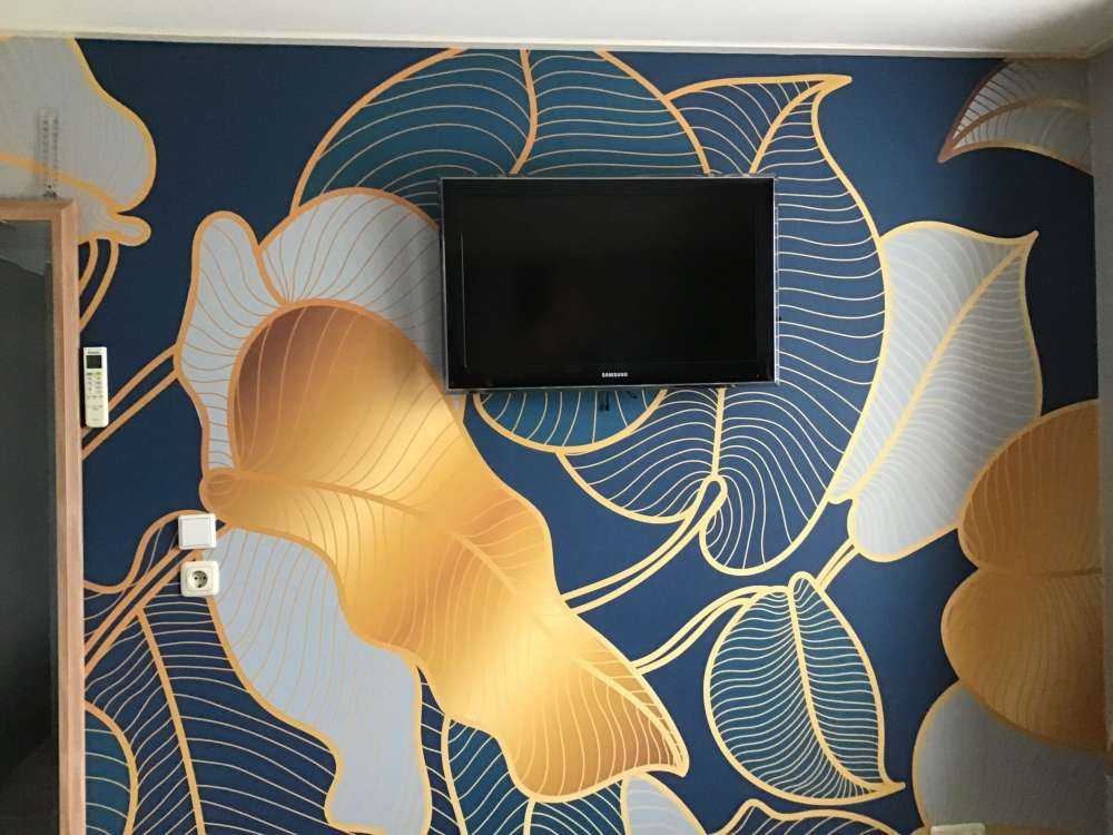 Luxury gold Art Deco