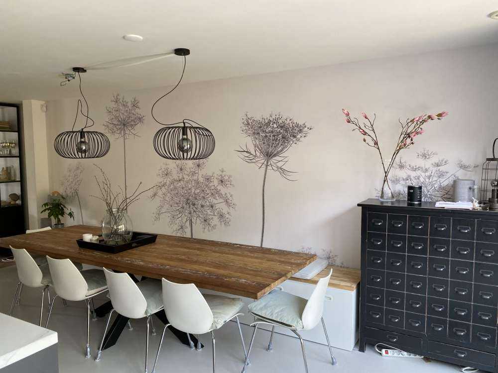 Meadow flowers in black and white