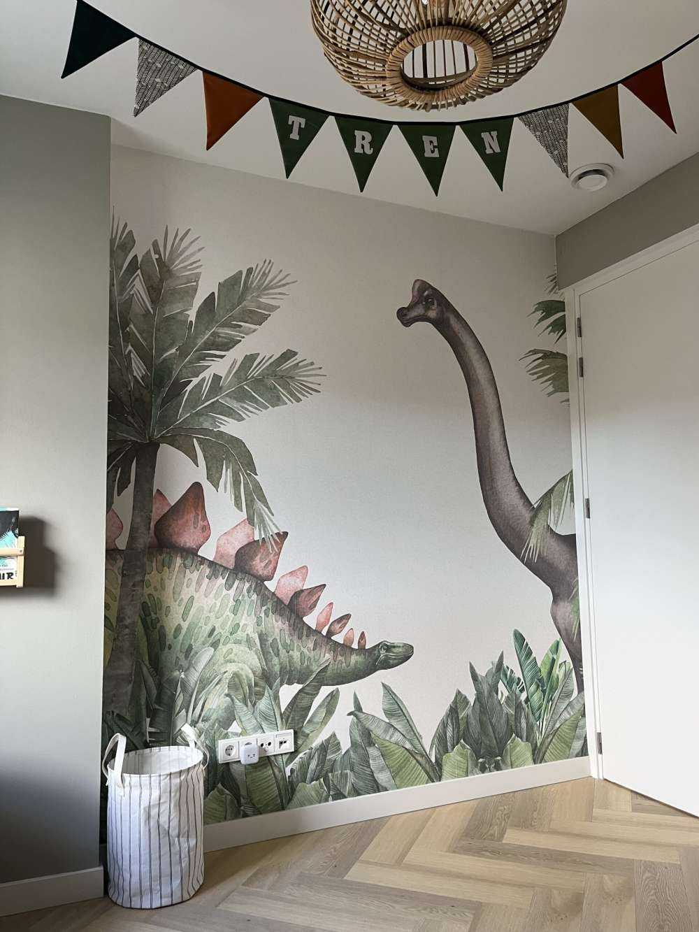 Dinosaurs in the jungle