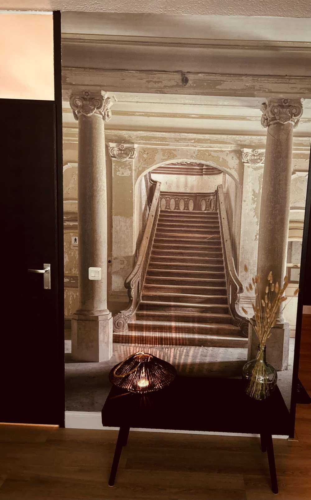 Ruimte met oude muren