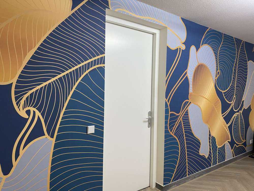 Luxury gold Art Deco