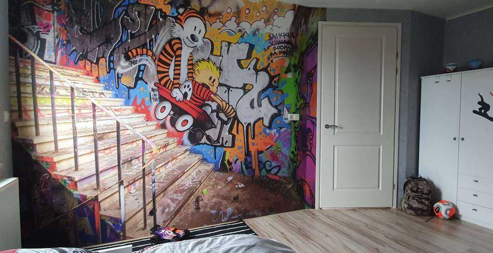 Graffiti with stairs