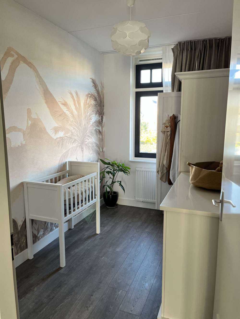 Jungle animals in taupe