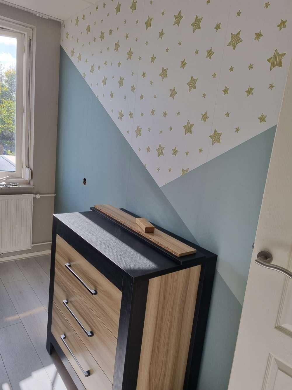 Green triangles with stars