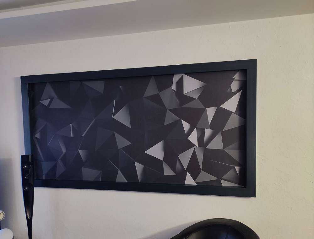 Dark triangles