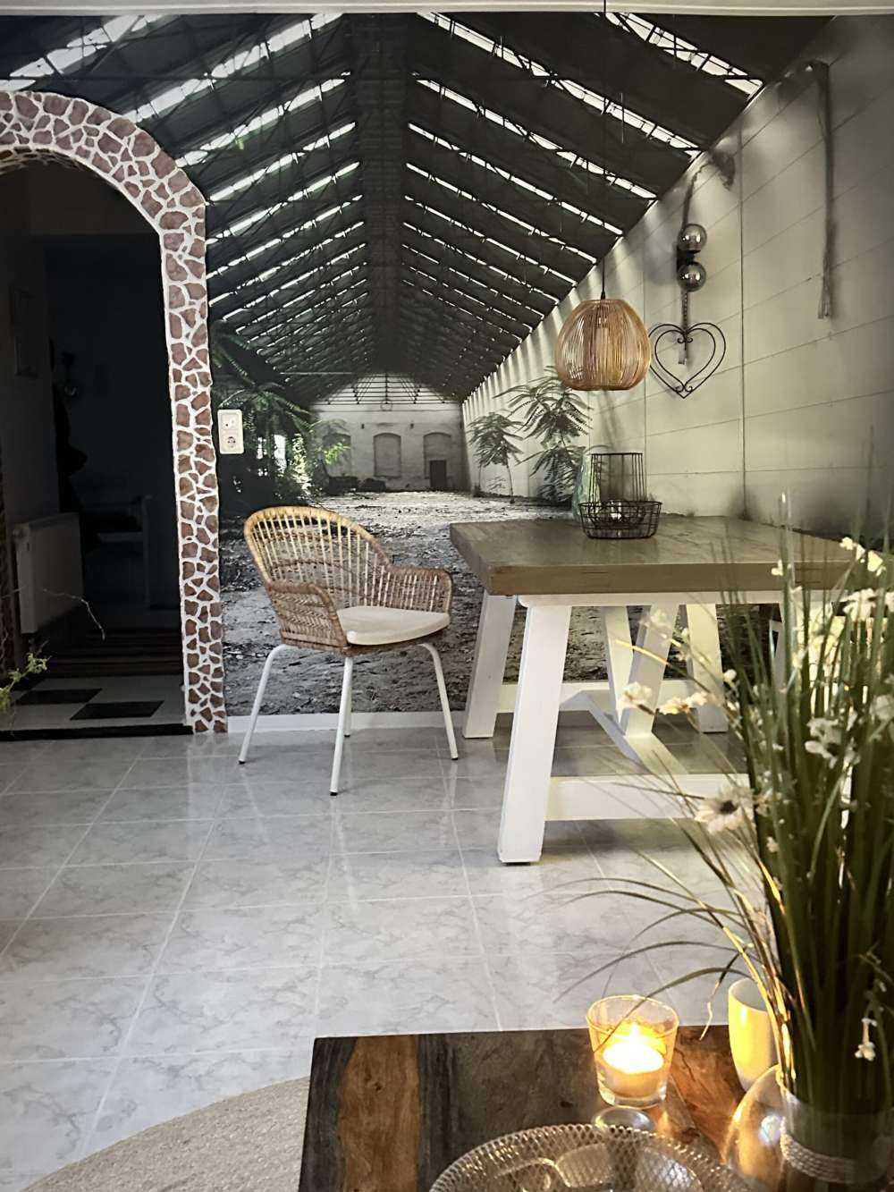 Industrial hall with plants