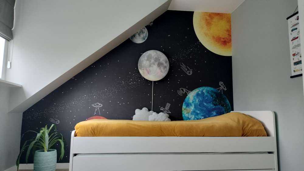 Playful planets