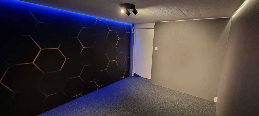 Luxury honeycomb