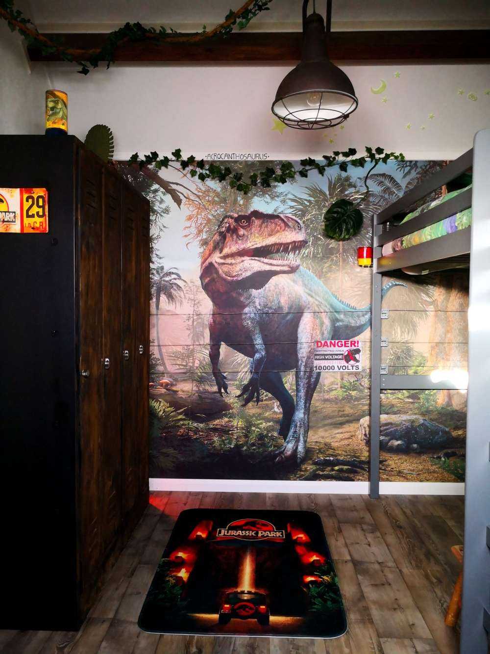 Acrocanthosaurus in forest