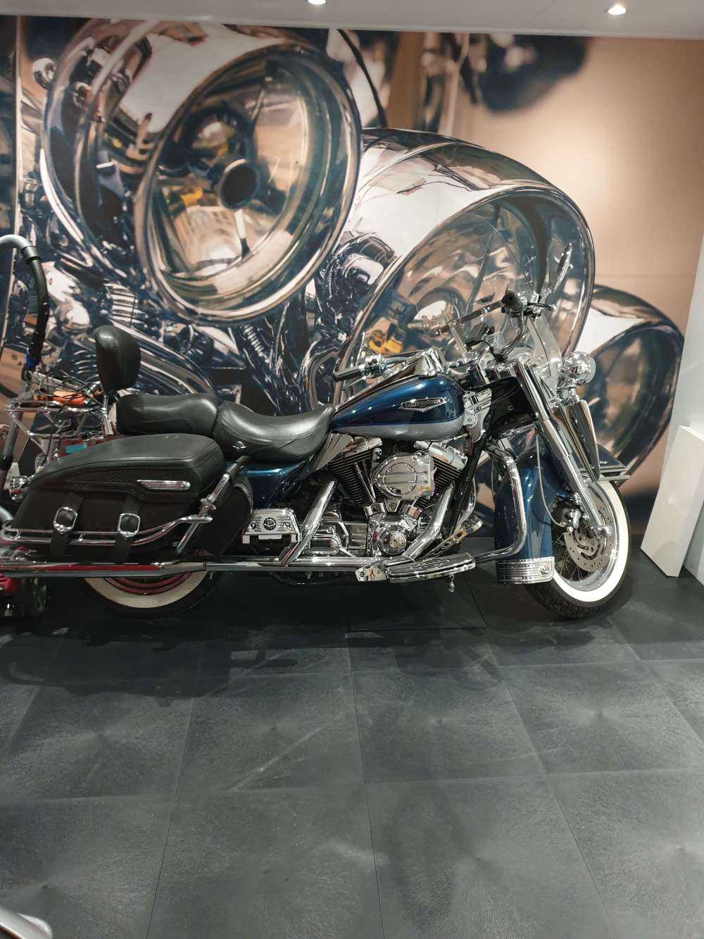 Harley Davidson details