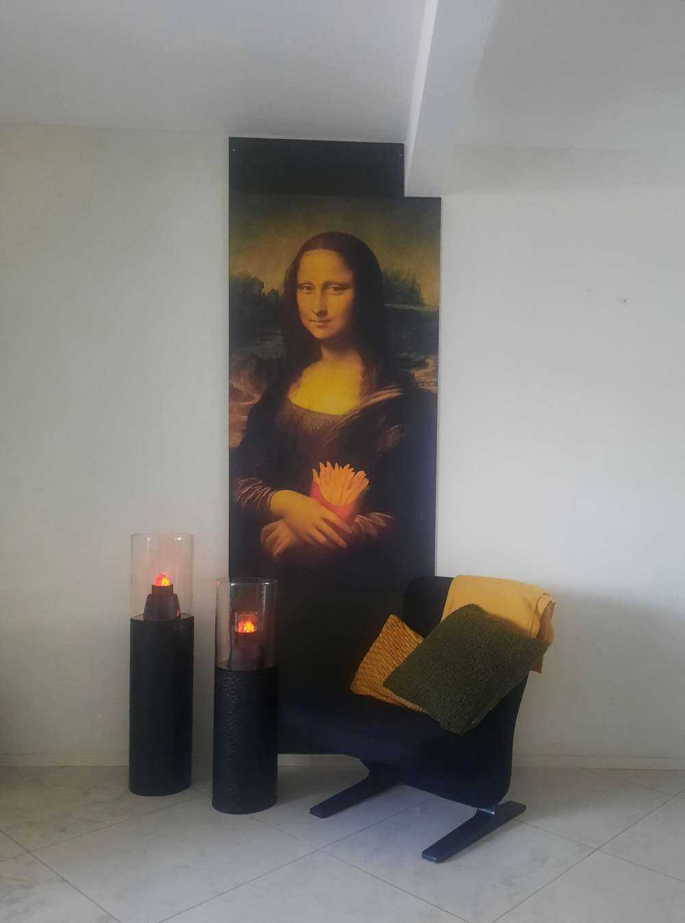 Mona Lisa with fries