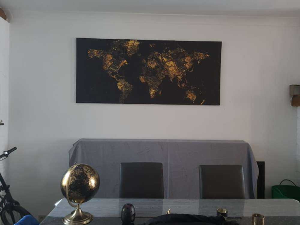 World map gold