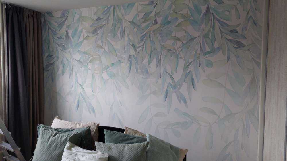 Pastel coloured watercolour leaves