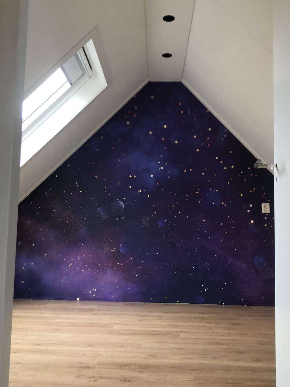 Atmospheric glitters