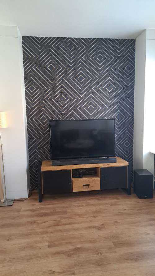 Chevron pattern, black