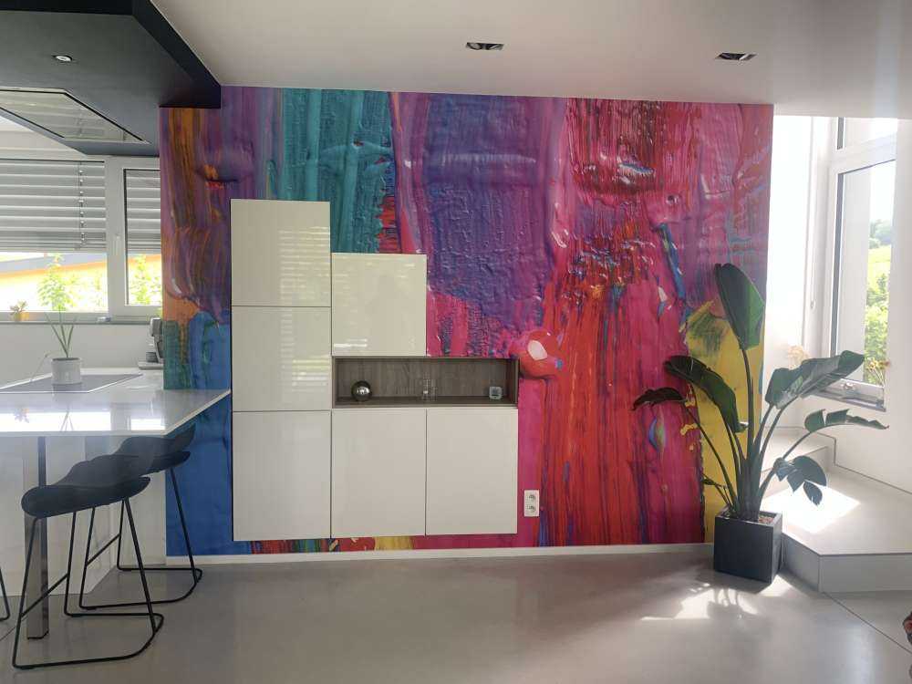 Coloured paint