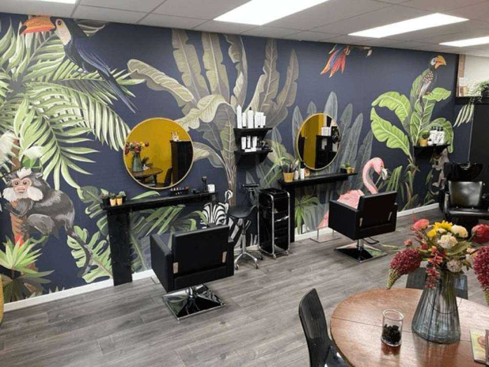 Colored jungle animals