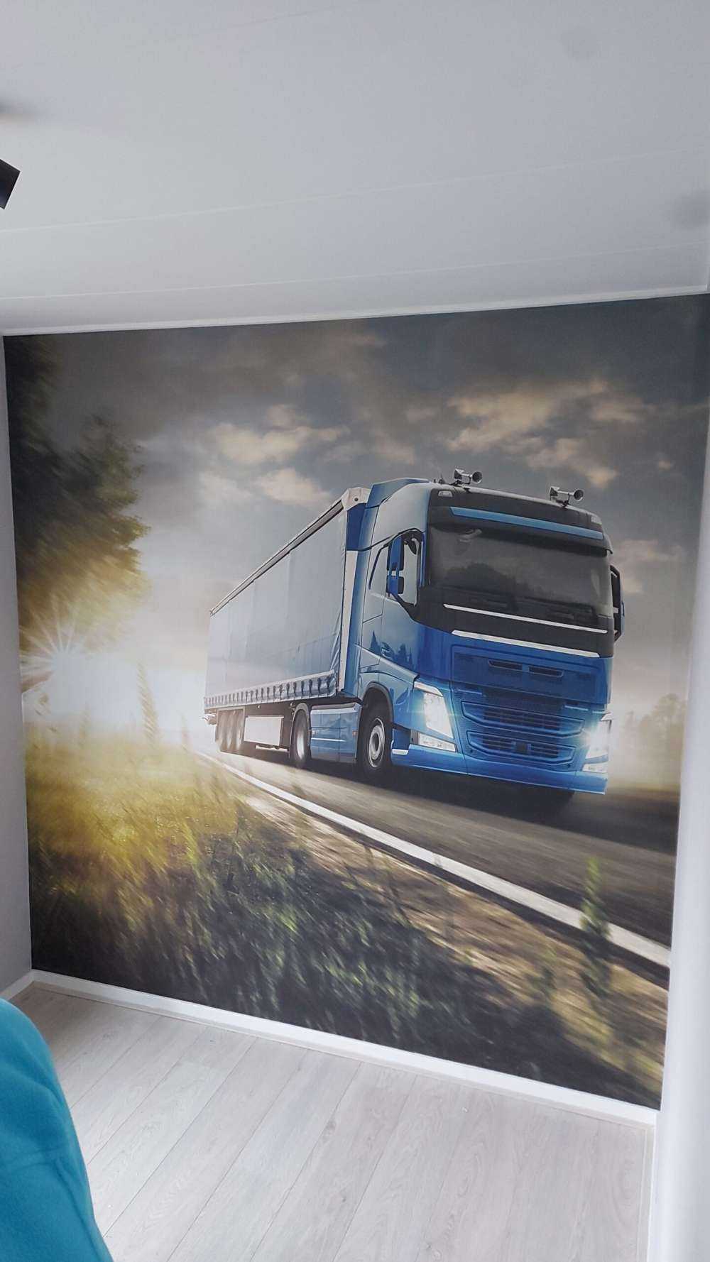 Photo wallpaper truck
