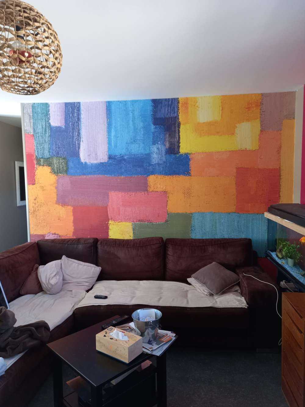 Colourful surface distribution