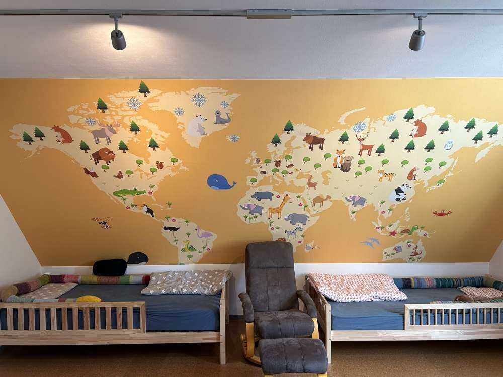 World map for children with yellow background