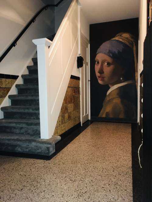 Girl with the pearl