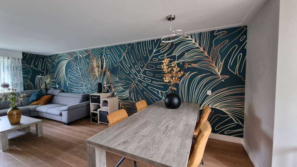 Green leaves with gold