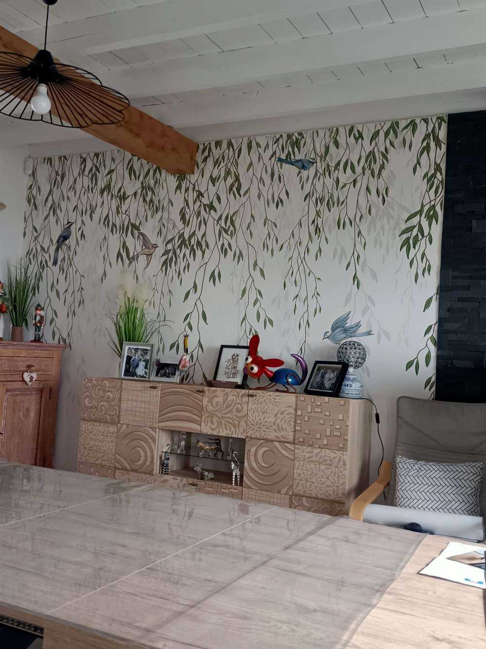 Hanging branches and birds