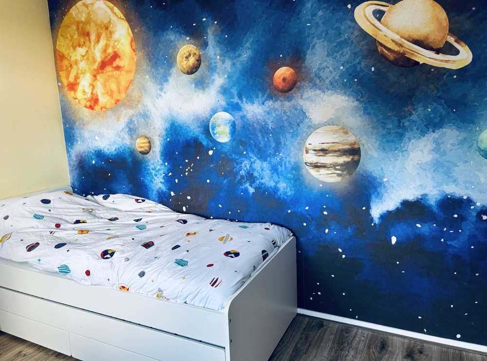 Planets in space