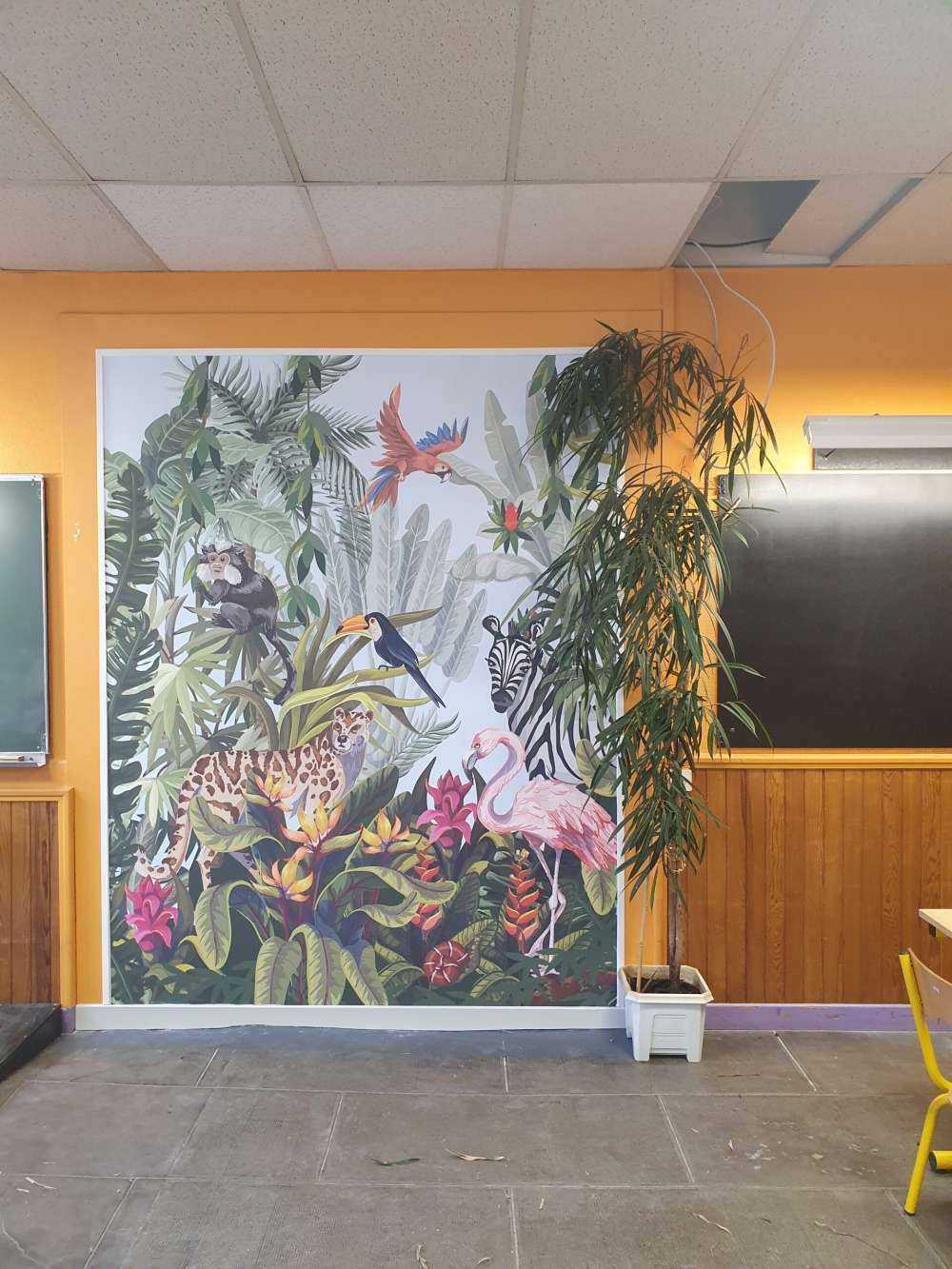 Colourful jungle with animals