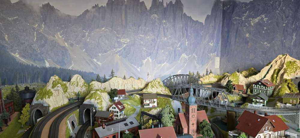 Mountains with trees and clouds