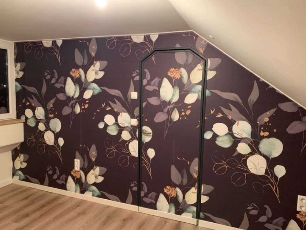 Dark blue leaves with gold