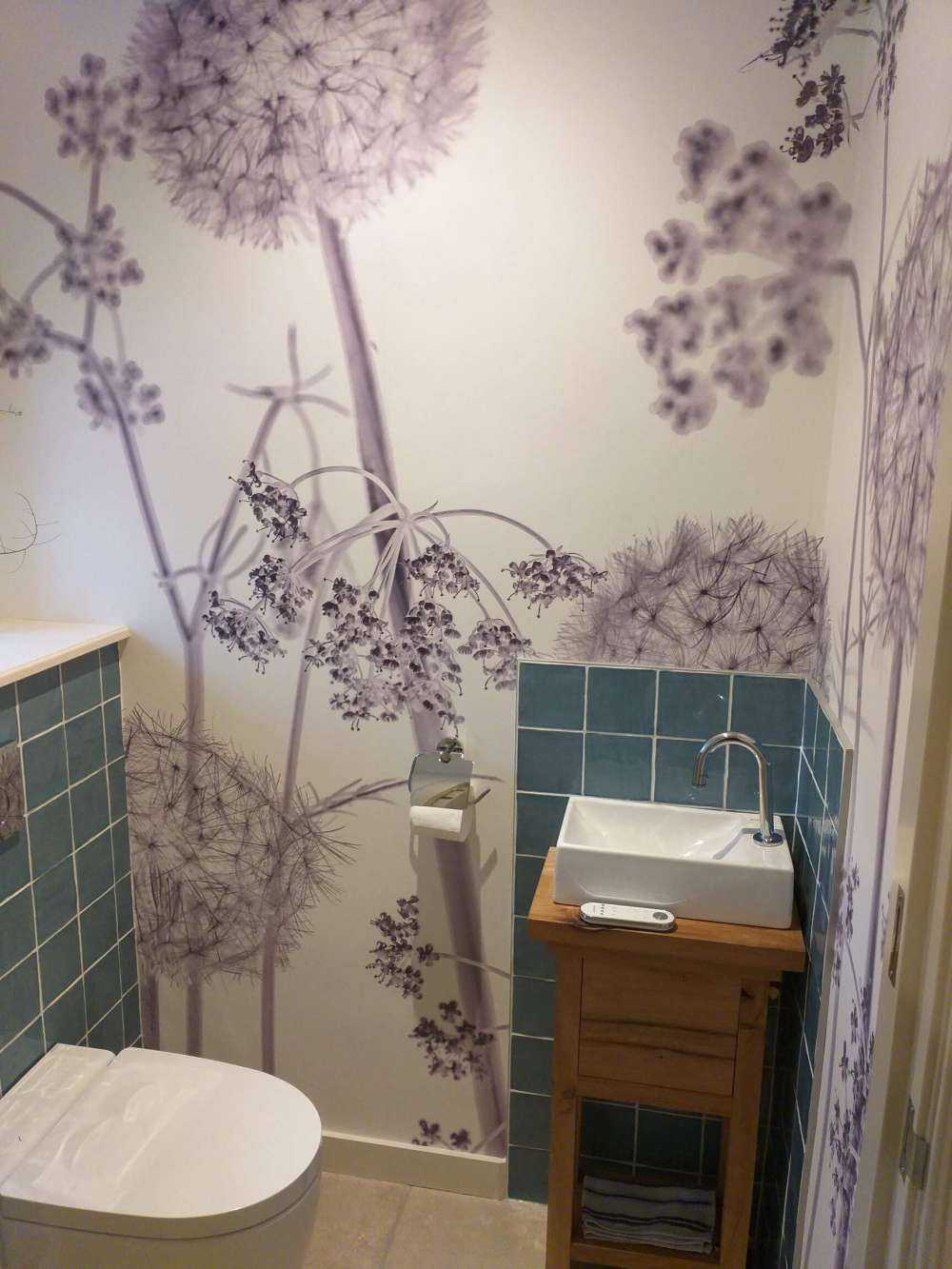 Meadow flowers in black and white