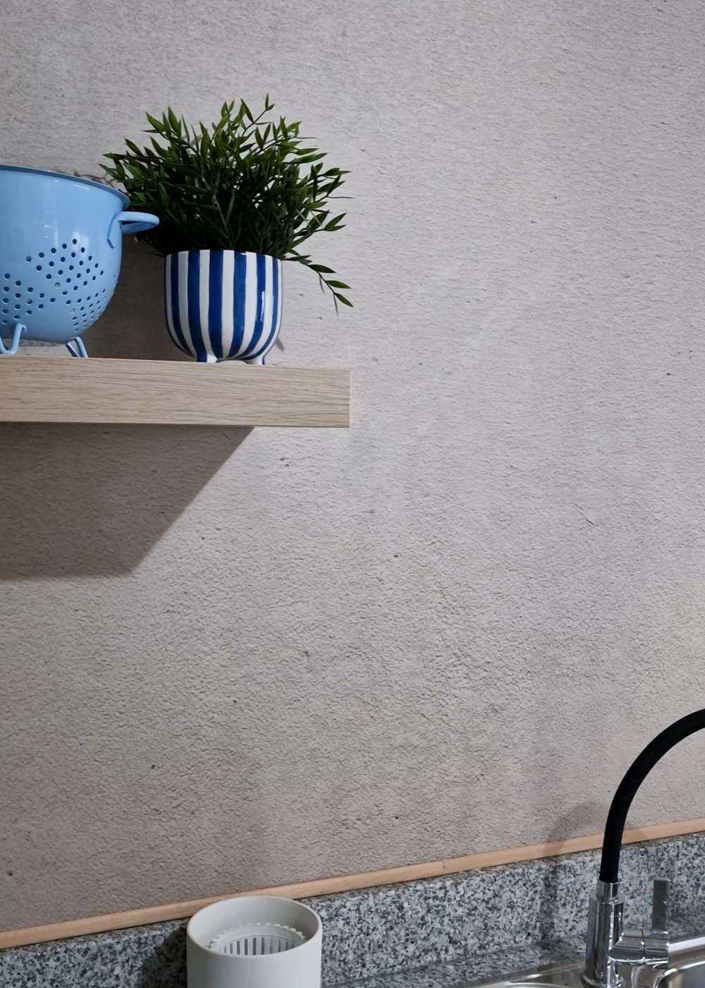 Concrete with cracks