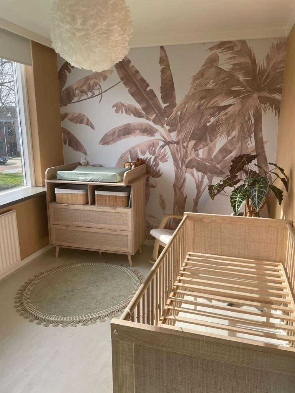 Small jungle animals in taupe