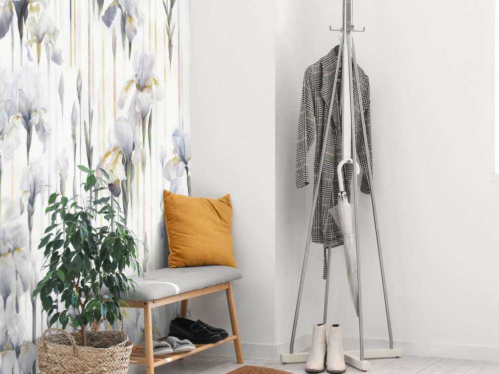 Irises and Stripes Seamless Gray