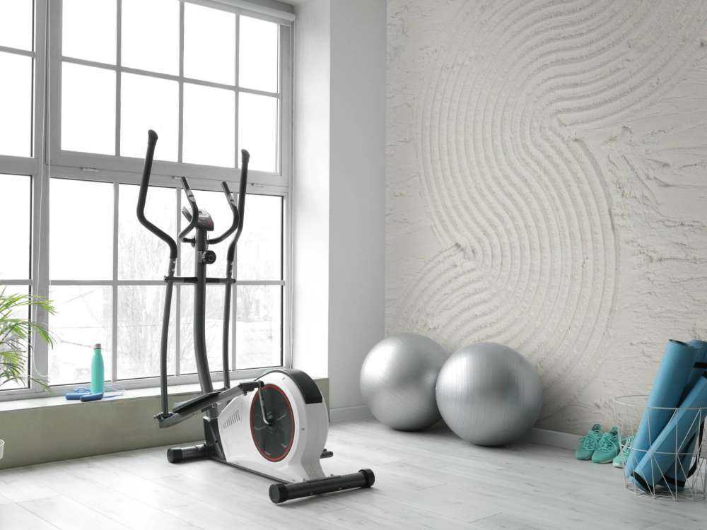 Organic lines and structures hem in off white