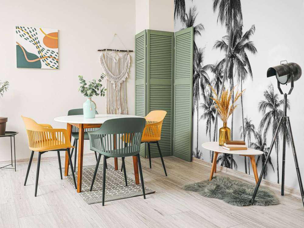 Palm trees in black and white