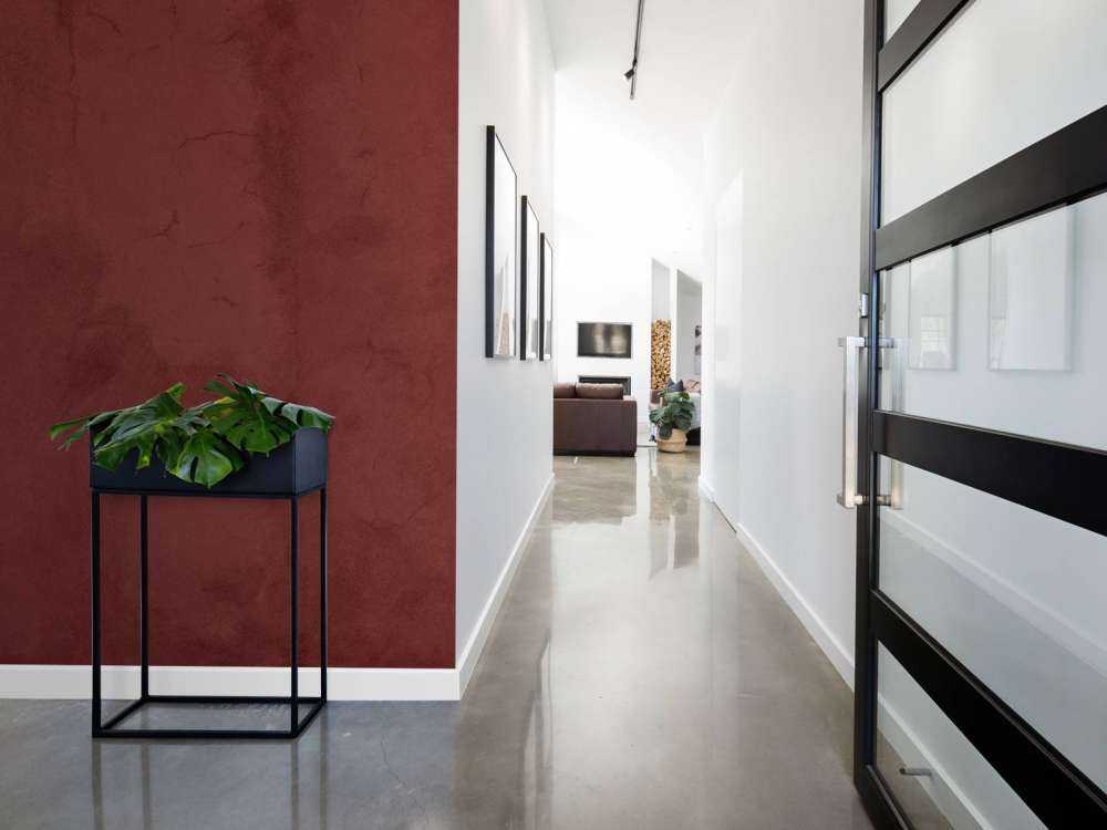 Bister red concrete