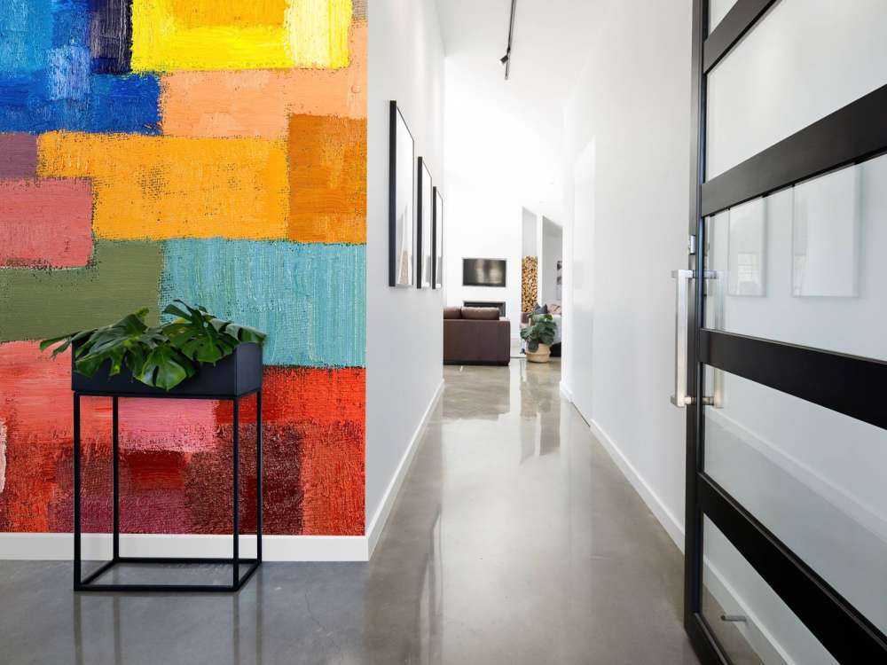 Colourful surface distribution