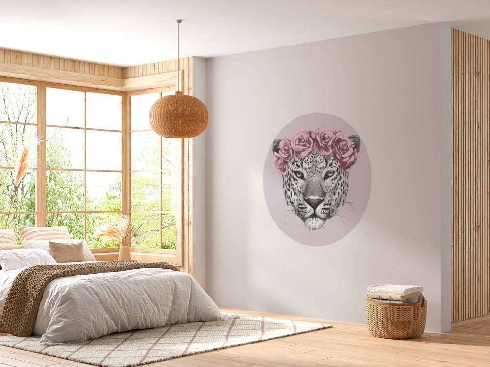 Leopard with pink flowers