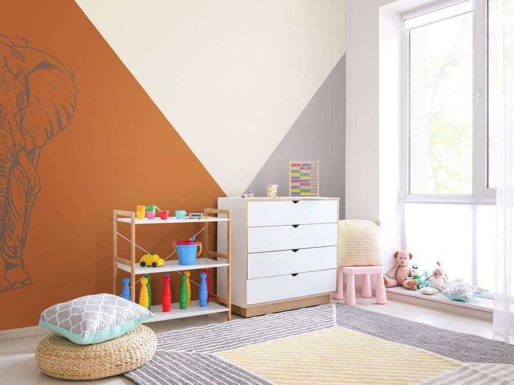 Rusty triangles with elephant