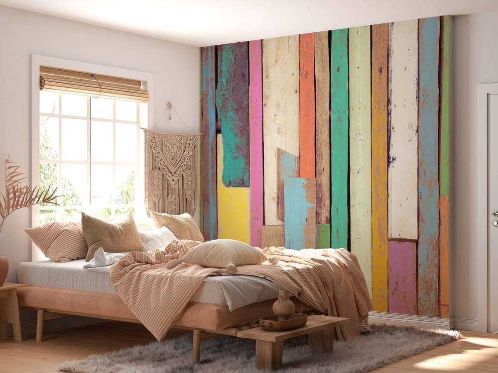 Coloured demolition wood